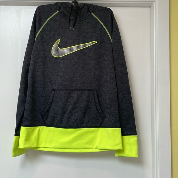 Nike Tops - Nike hoodie